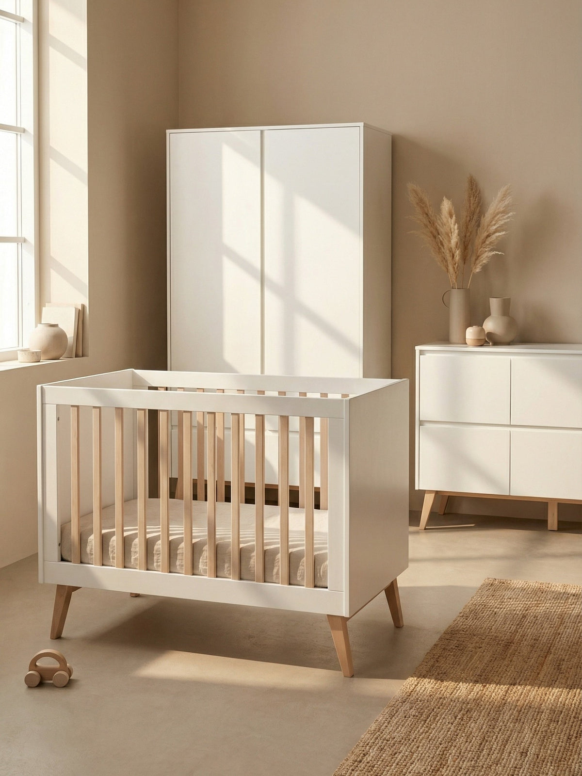 Pinio Swing 3-Delige Babykamer met XL Commode Wit